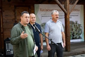 У Коломиї урочисто стартував відкритий обласний фестиваль косівської народної кераміки, ремесел та фольклору «Мальований дзбаник»