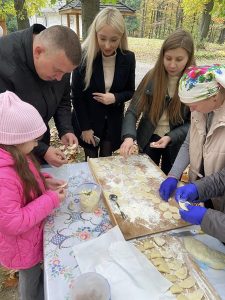 В Галицькому музеї етнографії проходять майстер-класи “Класної осені”