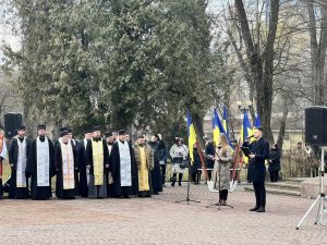 У Меморіальному сквері лунав Дзвін Пам’яті на честь загиблих воїнів з Івано-Франківщини