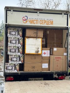 Команда БФ «Чисті Серцем» передала гуманітарну допомогу для Молодіжної громадської організації «Інститут суспільних ініціатив»