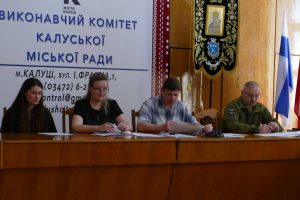 У Калуші удосконалюють Стратегію ветеранської політики і створюють Алею віри і надії