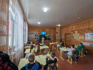 У рамках святкування Дня порятунку жаб, працівники відділу еколого-освітньої роботи Карпатського національного природного парку організували інтерактивний захід для дітей