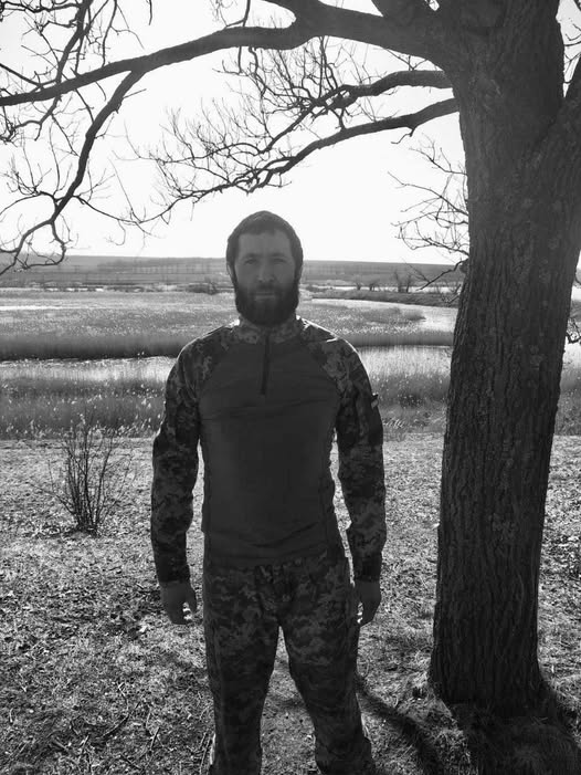 Коломия у жалобі: громада зустрічає полеглого оператора БпЛА Михайла Лісаченка