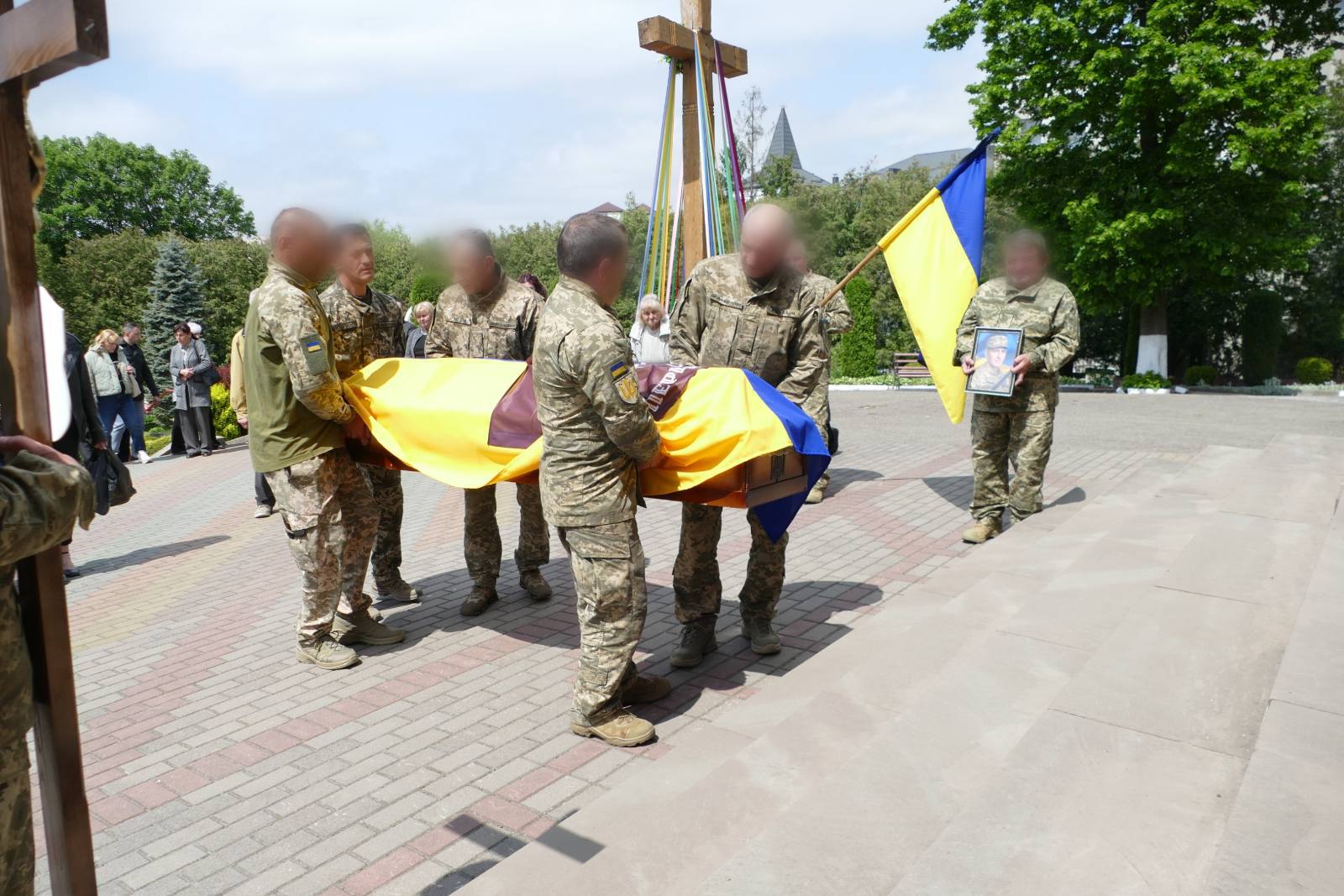 У Калуші попрощалися з Героєм Олегом Матійцівим