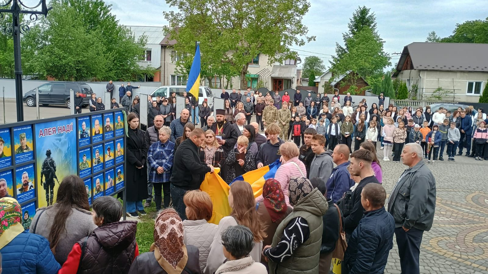 У Матеївецькій громаді Івано-Франківської області відкрили стели загиблим Захисникам України