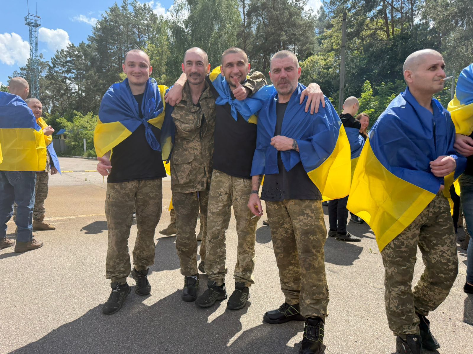 Ще 185 українських захисників сьогодні повертаються додому з російської неволі