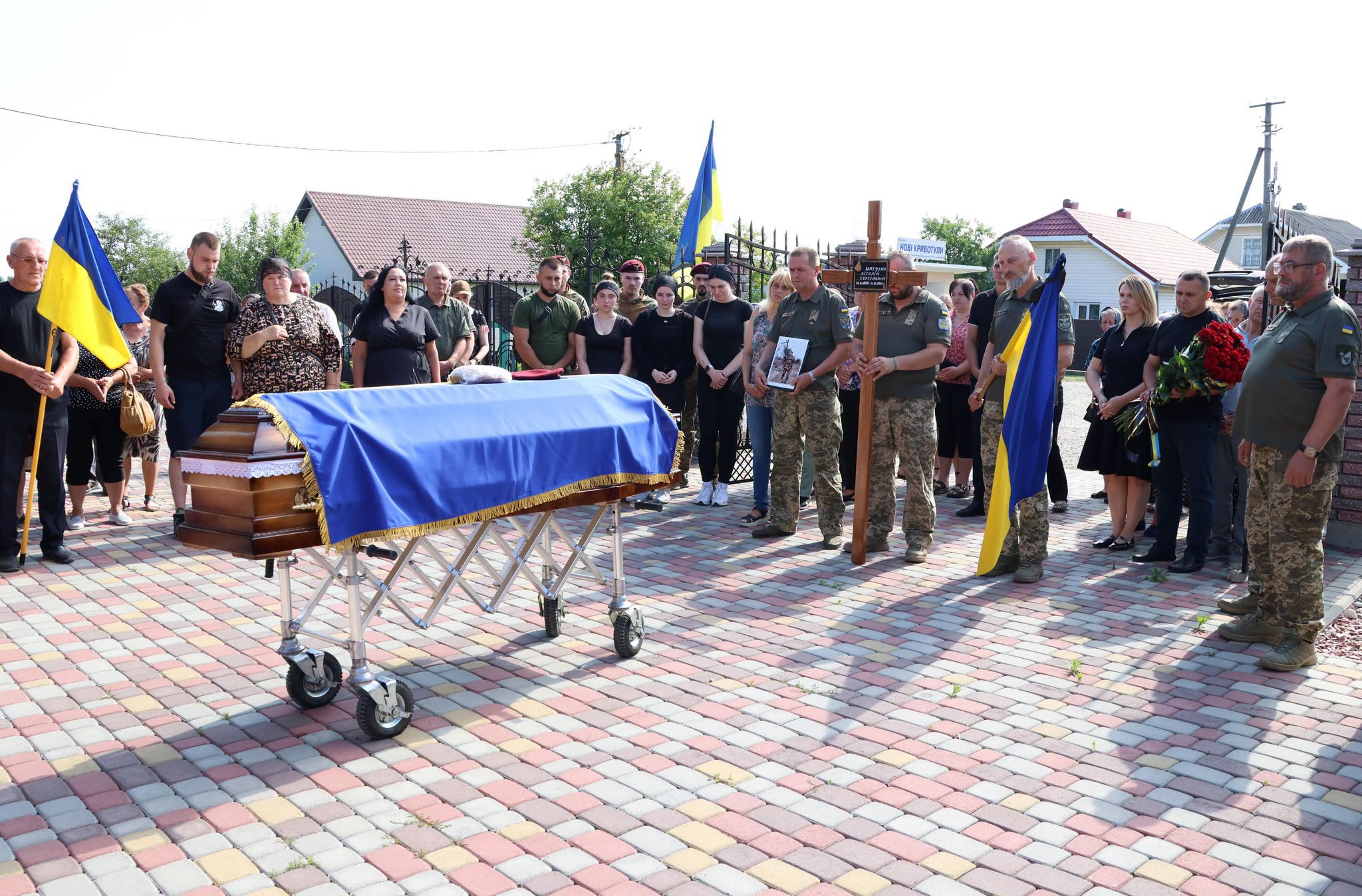 Тисменицька громада провела в останню путь оператора БпЛА Віталія Матухна