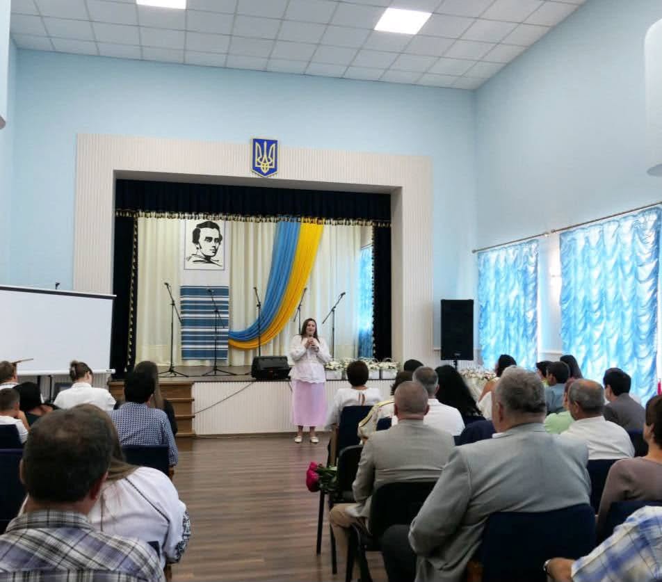 У селищі Перегінське в Народному домі пройшли урочистості до Дня медичного працівника