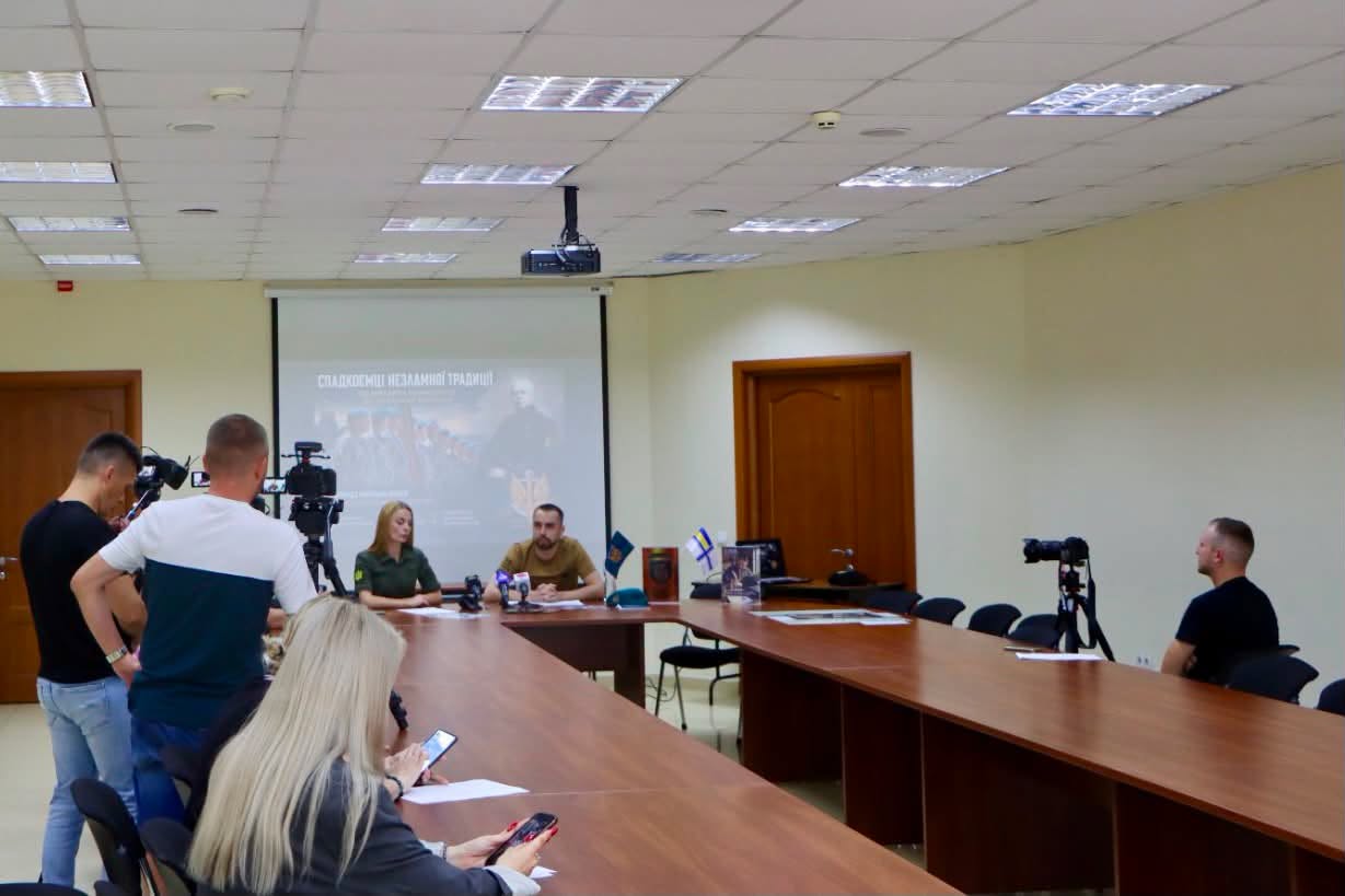 В Івано-Франківську відбувся брифінг щодо мотиваційних контрактів та можливостей служби у 36 окремій бригаді морської піхоти
