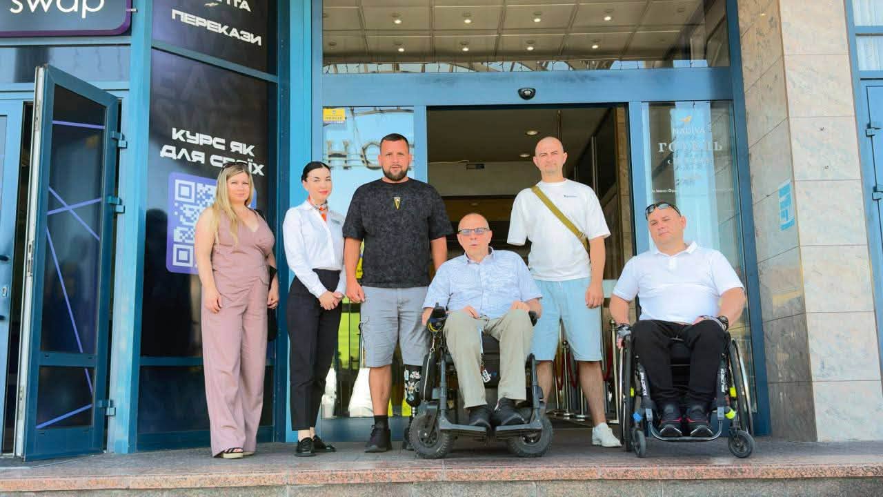В Івано-Франківську розпочали перевірку закладів на безбар’єрність та інклюзивність