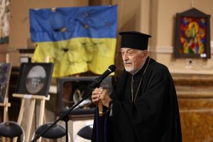 В Івано-Франківську відбулось відкриття ювілейної виставки відомого прикарпатського художника Валерія Дувірака (Фоторепортаж)