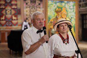 В Івано-Франківську відбулось відкриття ювілейної виставки відомого прикарпатського художника Валерія Дувірака (Фоторепортаж)