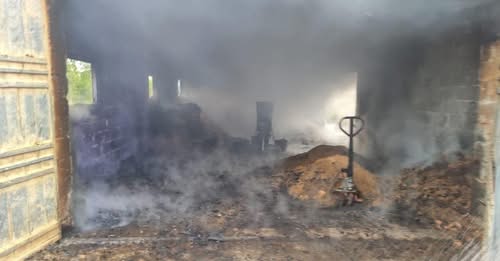Масштабна пожежа на деревообробному підприємстві у Галичі
