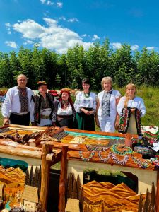 У Верховині відбувся захід на підтримку гуцульської культури та ЗСУ