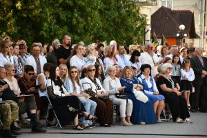 Мистецький перформанс у Рогатині до 35-річчя Незалежності