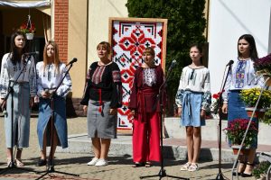 Мистецький перформанс у Рогатині до 35-річчя Незалежності