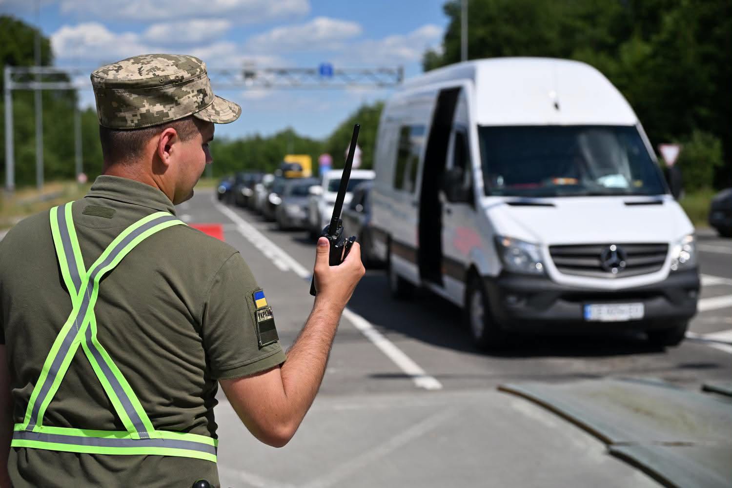 На кордоні з Польщею утворилися черги: де найбільше очікують на в’їзд в Україну
