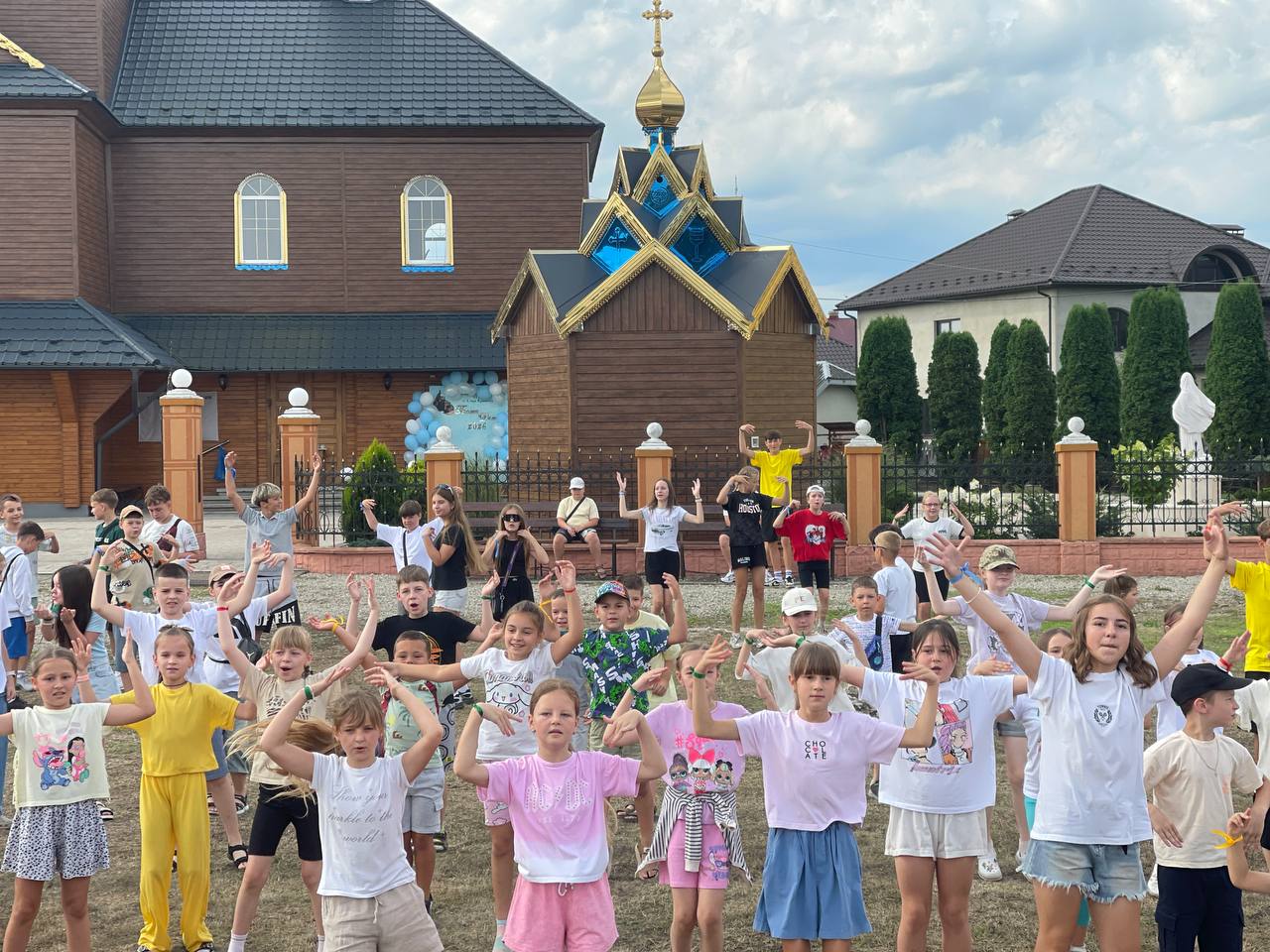У Старих Кривотулах відбувся дитячий християнський табір «Божі діти – 2026»
