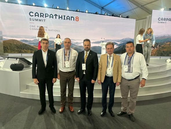 Представники Верховинщини взяли участь у Саміті Карпатської вісімки — C8