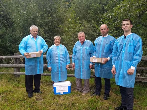 В Івано-Франківської області відбулася кампанія з пероральної вакцинації диких м’ясоїдних тварин проти сказу