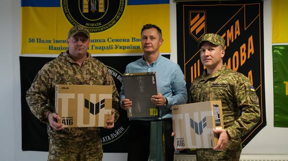 ТРЦ Veles Mall спільно з Юрієм Кізімом передали техніку для 50-го полку Національної гвардії України (в/ч 1241)