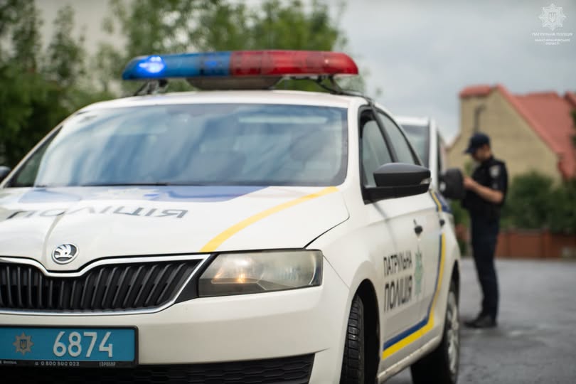 Патрульні в Івано-Франківську зупинили нетверезого водія на Porsche без страхового поліса