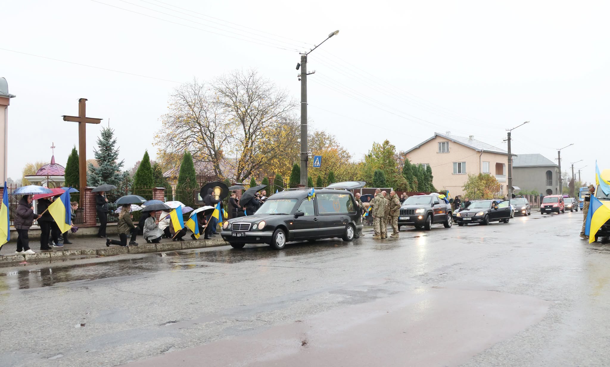 У Тисмениці попрощалися з Героєм Миколою Волошиним